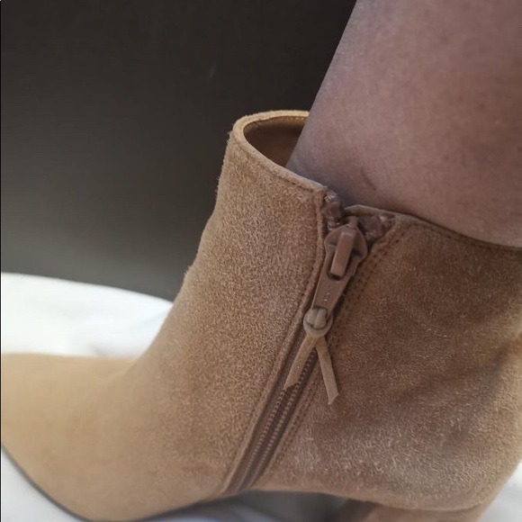 Boot heels - Picture 3 of 4